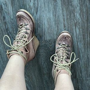Jeffery Campbell heeled tan/brown/coffee booties/boots size 9